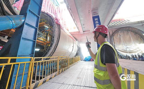 全國(guó)工程建設(shè)領(lǐng)域質(zhì)量月開放體驗(yàn)日首站走進(jìn)青島地鐵建設(shè)工程施工